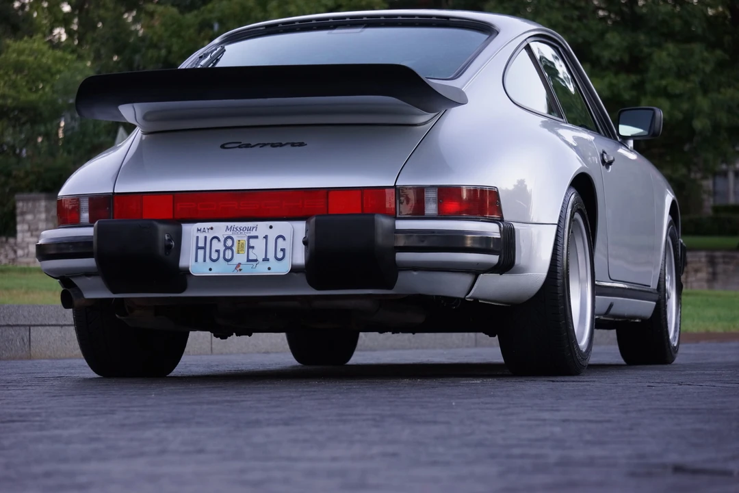 1989 Porsche 911 Carrera 3.2 - Image 19 of 31