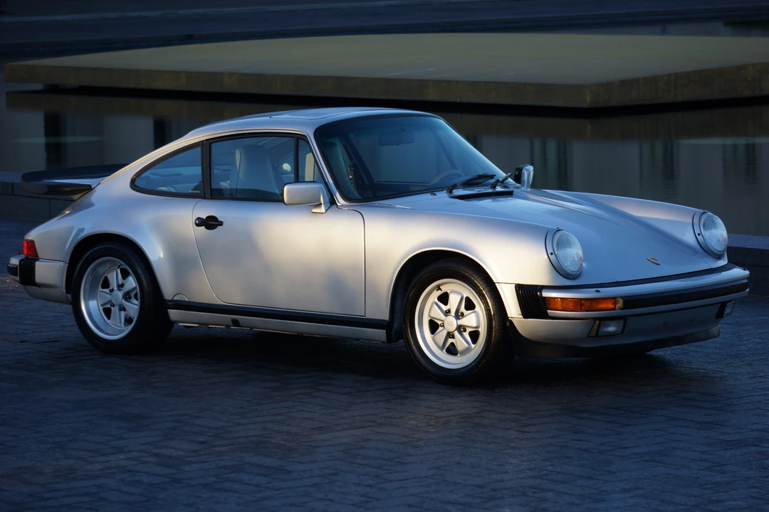 1989 Porsche 911 Carrera 3.2 - Image 10 of 31