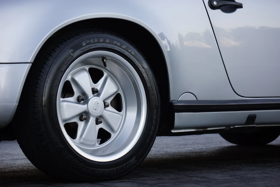 1989 Porsche 911 Carrera 3.2 - Image 27 of 31