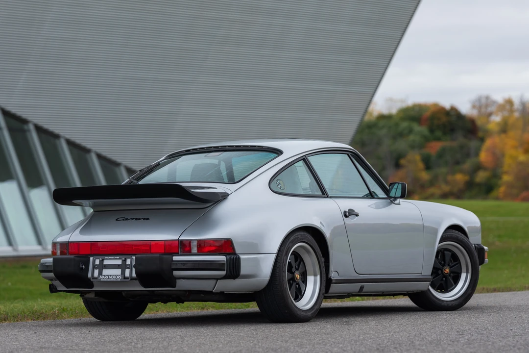 1989 Porsche 911 Carrera 3.2 - Image 6 of 31