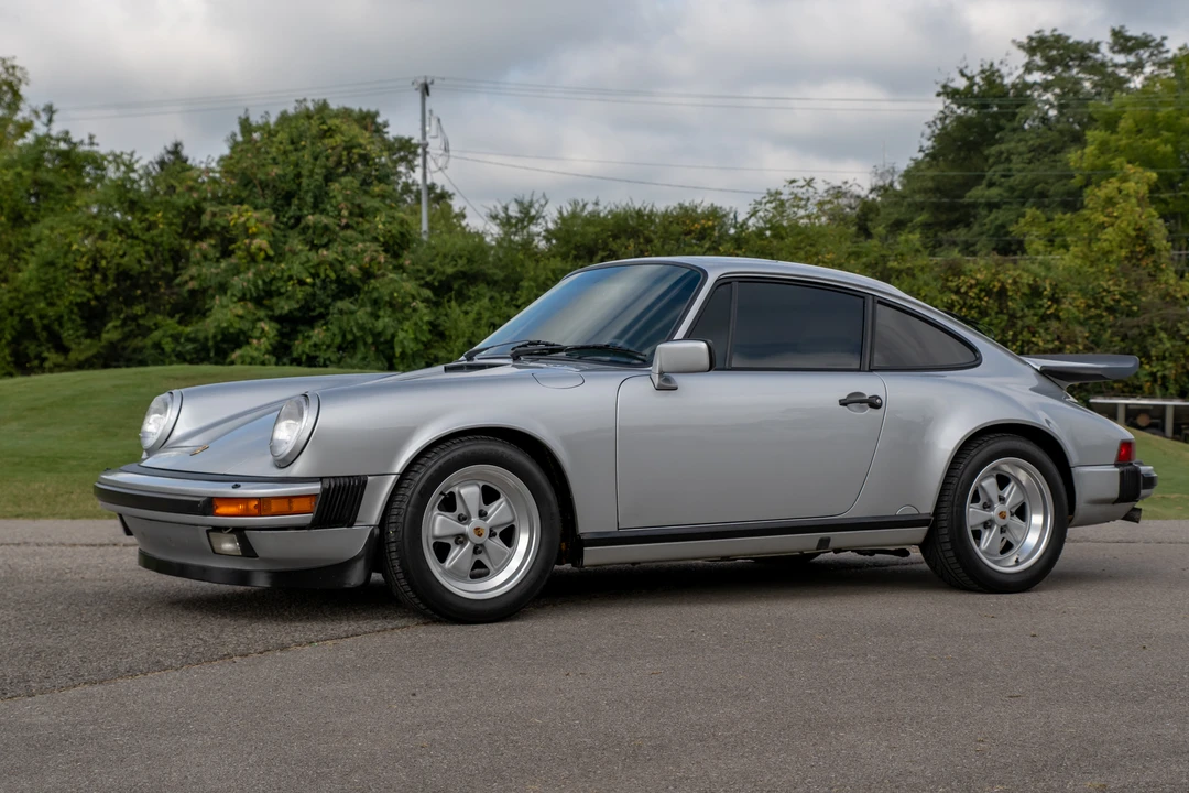 1989 Porsche 911 Carrera 3.2 - Image 6 of 31