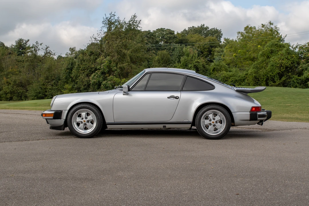 1989 Porsche 911 Carrera 3.2 - Image 8 of 31