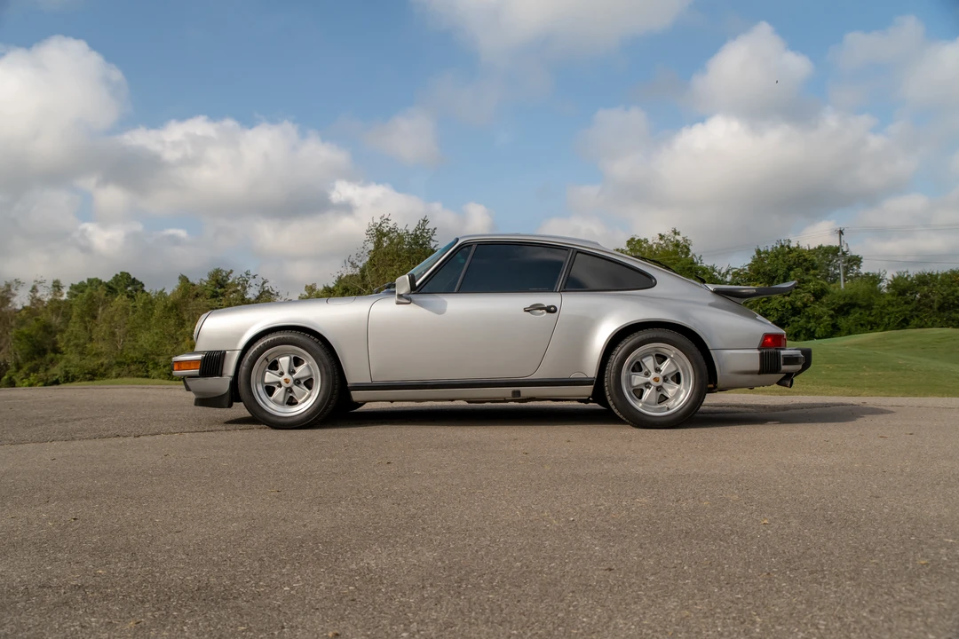 1989 Porsche 911 Carrera 3.2 - Image 9 of 31