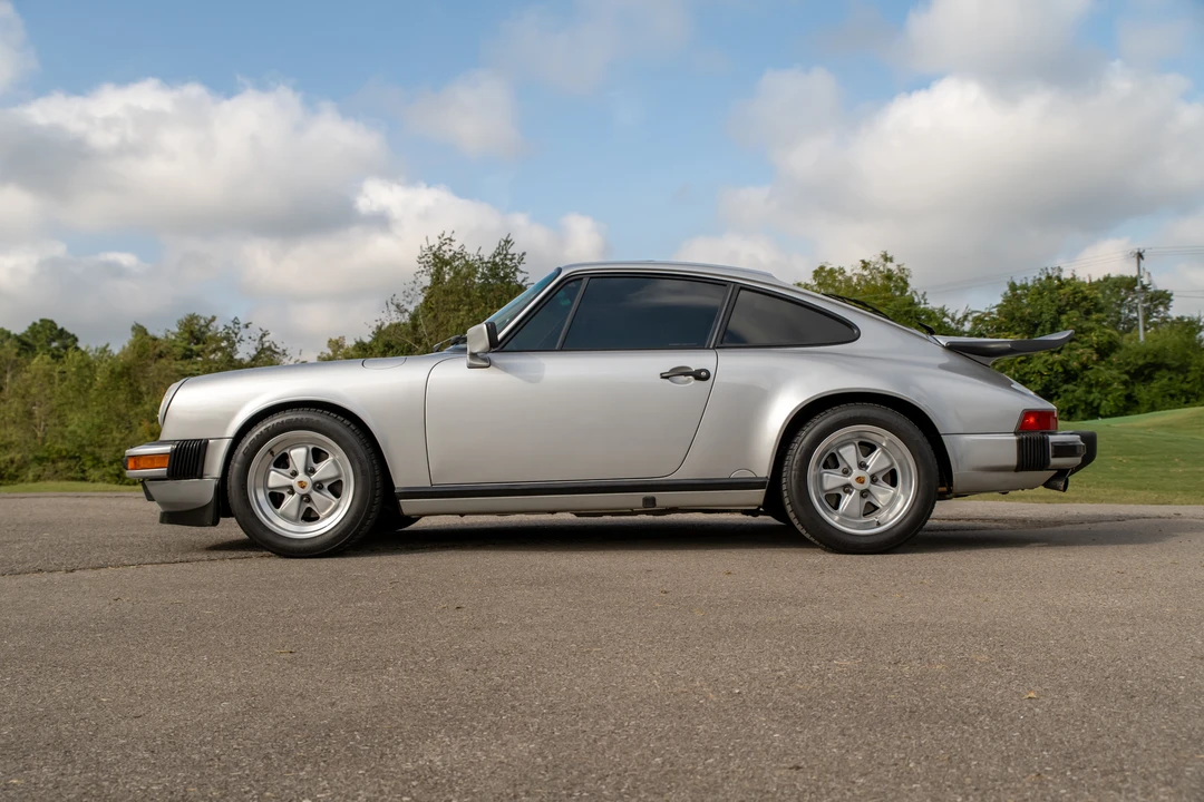 1989 Porsche 911 Carrera 3.2 - Image 10 of 31