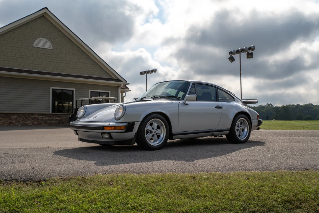 1989 Porsche 911 Carrera 3.2 - Image 4 of 31