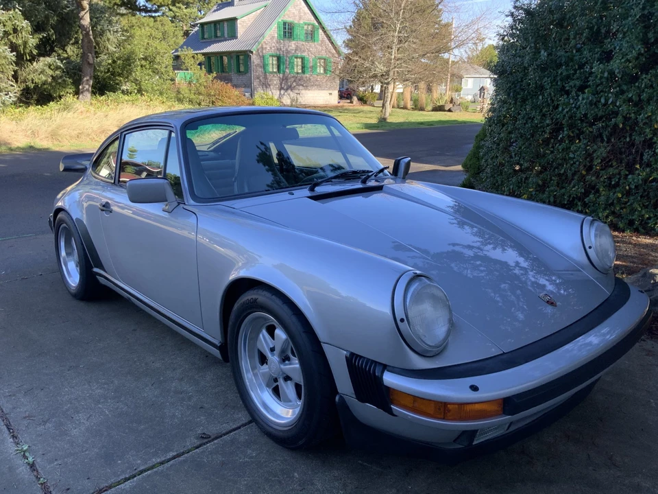1989 Porsche 911 Carrera 3.2 - Image 12 of 31