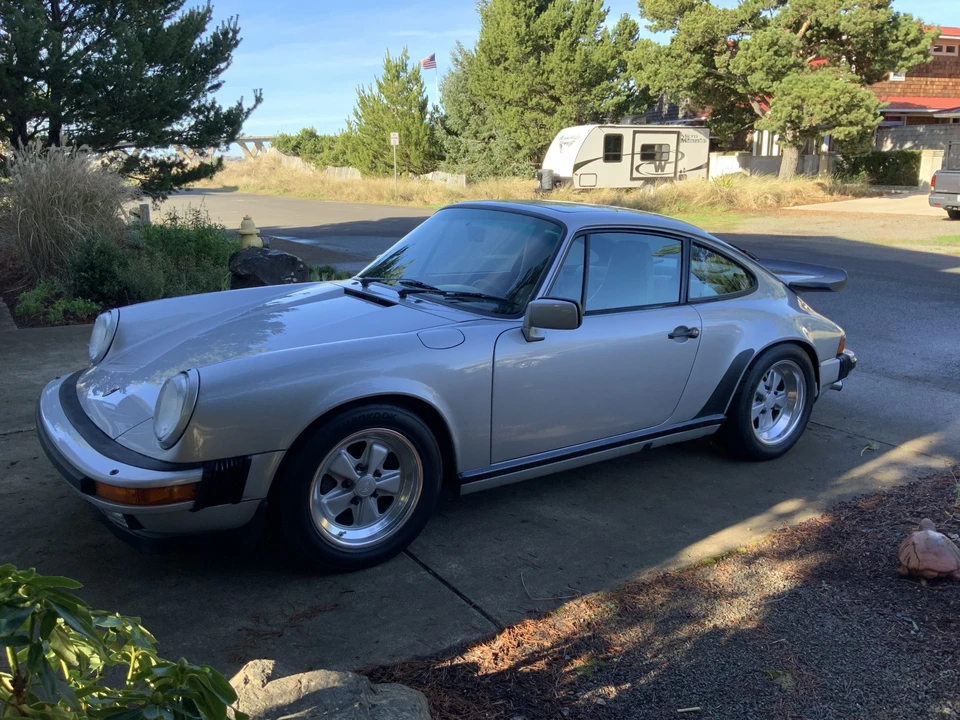 1989 Porsche 911 Carrera 3.2 - Image 2 of 31