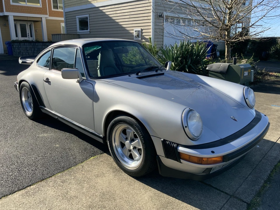 1989 Porsche 911 Carrera 3.2 - Image 13 of 31