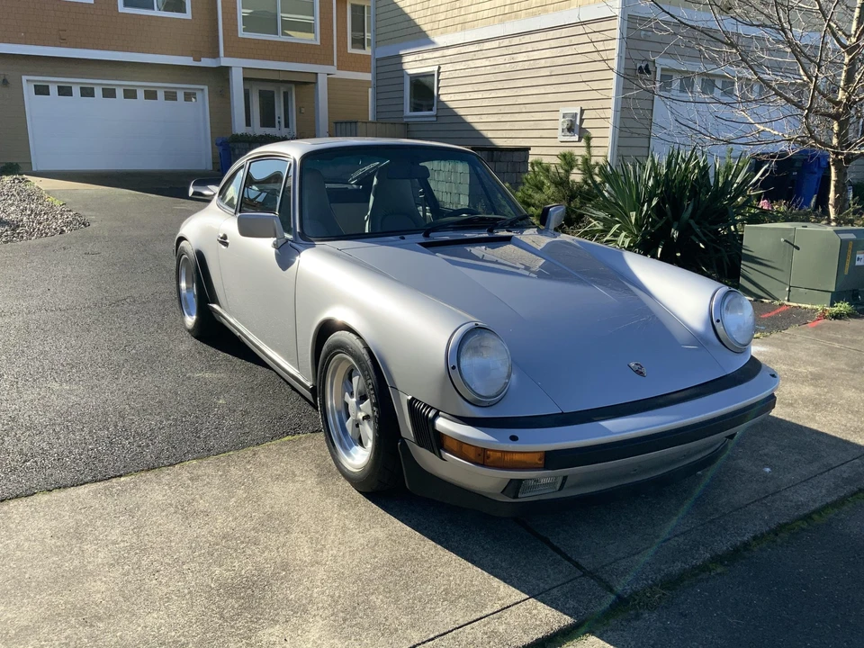 1989 Porsche 911 Carrera 3.2 - Image 9 of 31