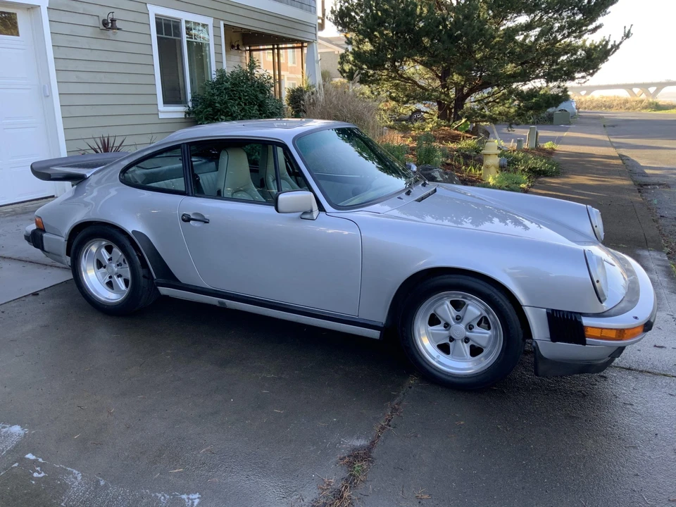 1989 Porsche 911 Carrera 3.2 - Image 16 of 31