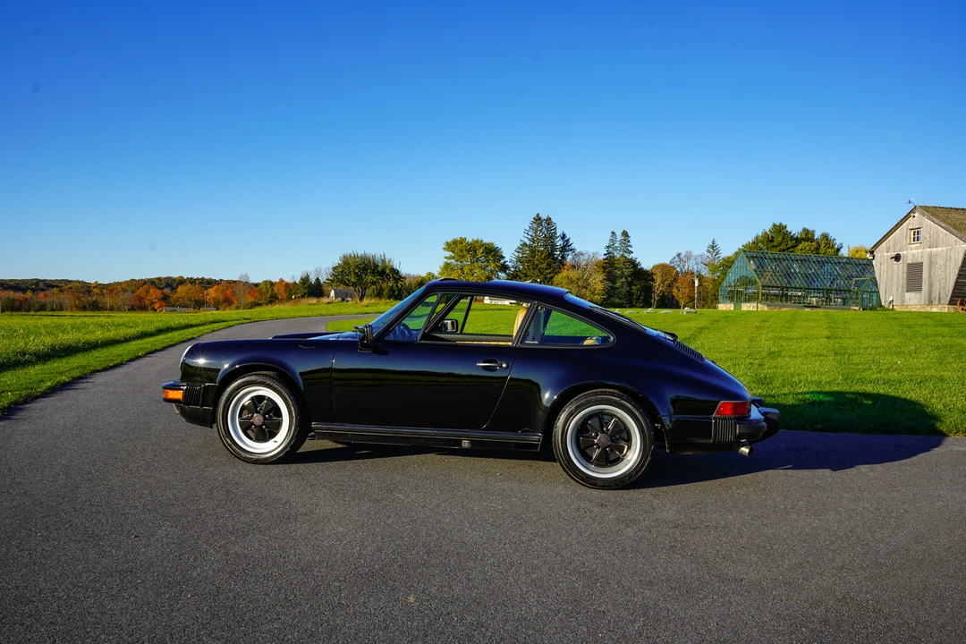 1989 Porsche 911 Carrera 3.2 - Image 24 of 31