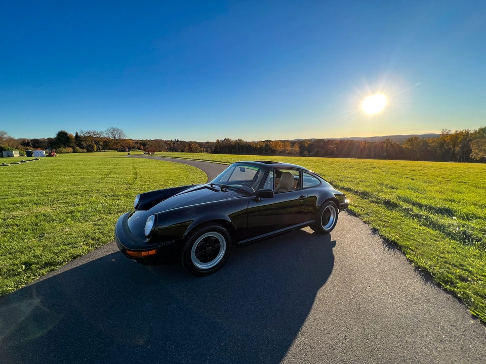 1989 Porsche 911 Carrera 3.2 - Image 18 of 31