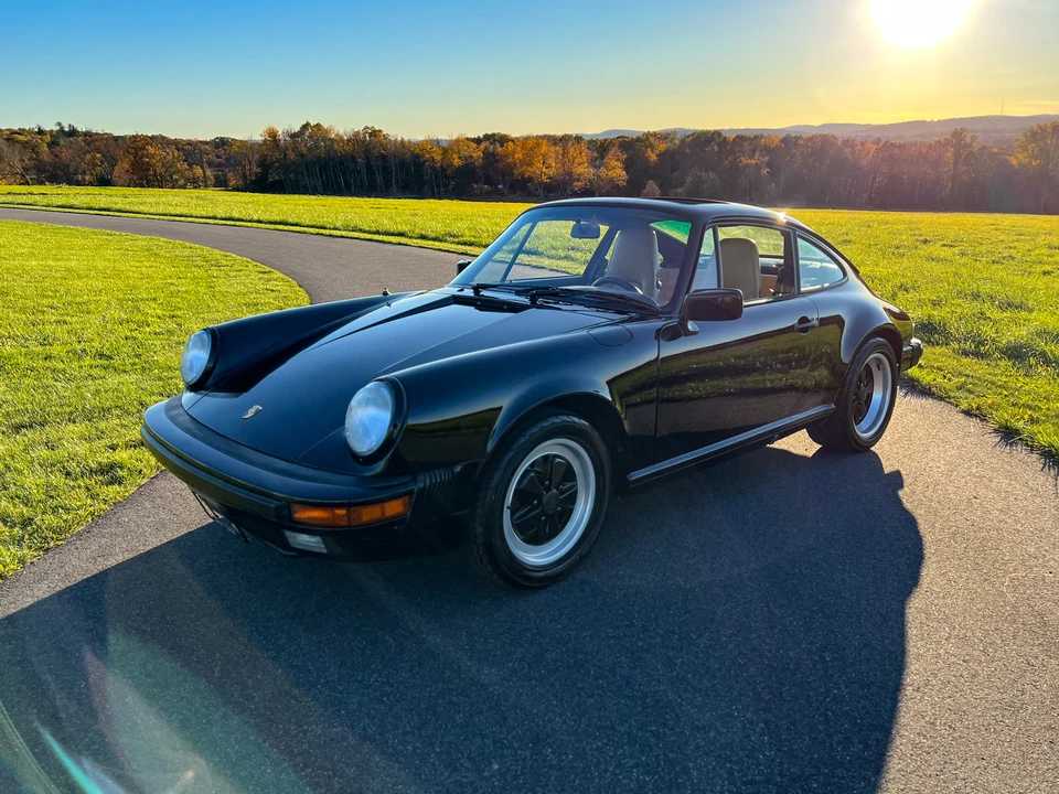 1989 Porsche 911 Carrera 3.2 - Image 13 of 31