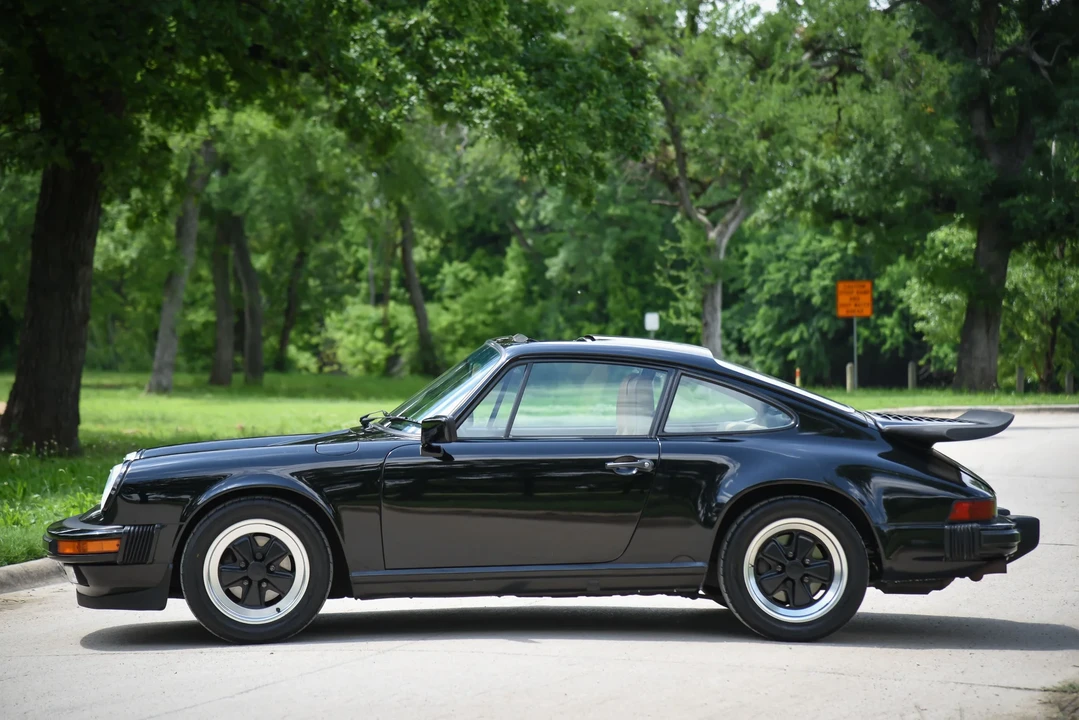 1989 Porsche 911 Carrera 3.2 - Image 6 of 6