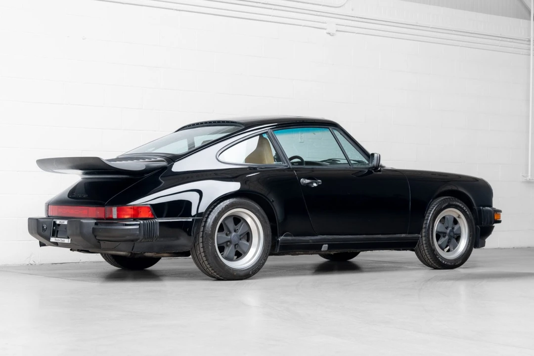1989 Porsche 911 Carrera 3.2 - Image 9 of 31