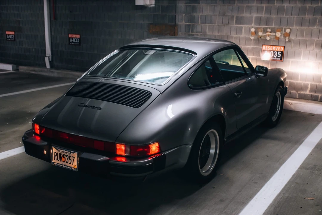 1989 Porsche 911 Carrera 3.2 - Image 25 of 31