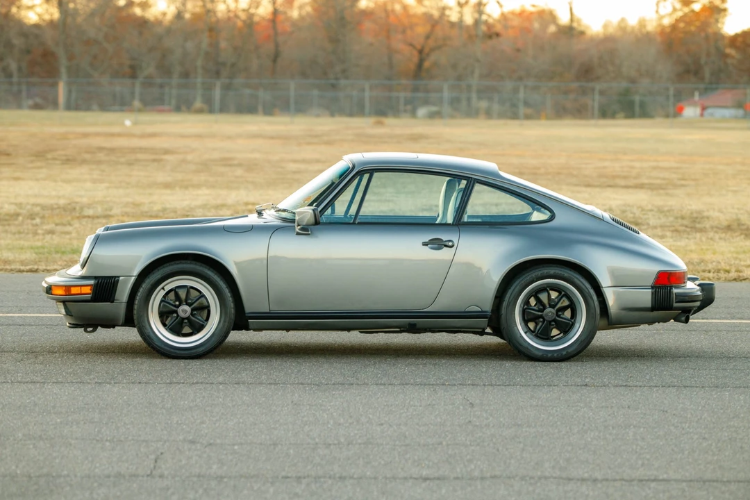 1989 Porsche 911 Carrera 3.2 - Image 29 of 31