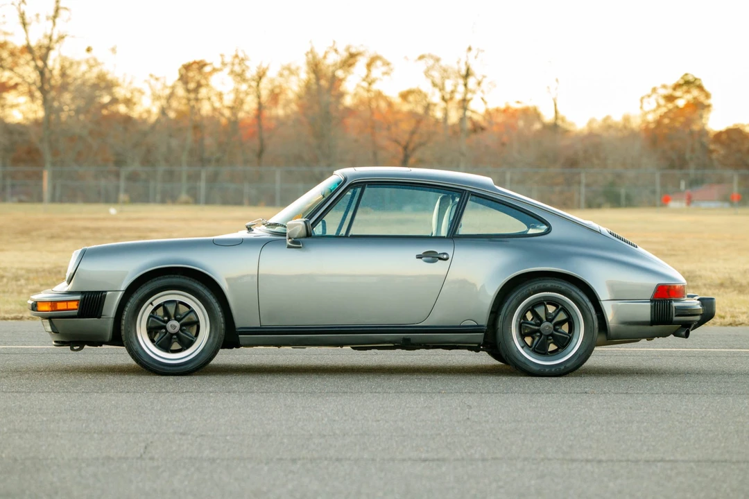 1989 Porsche 911 Carrera 3.2 - Image 28 of 31
