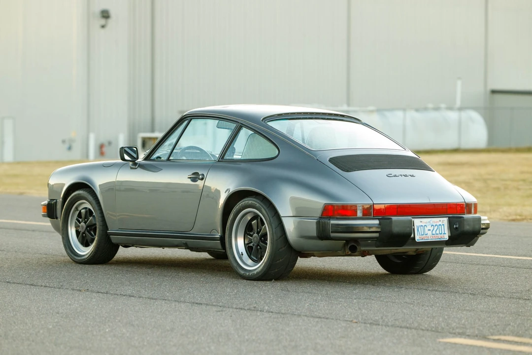 1989 Porsche 911 Carrera 3.2 - Image 25 of 31