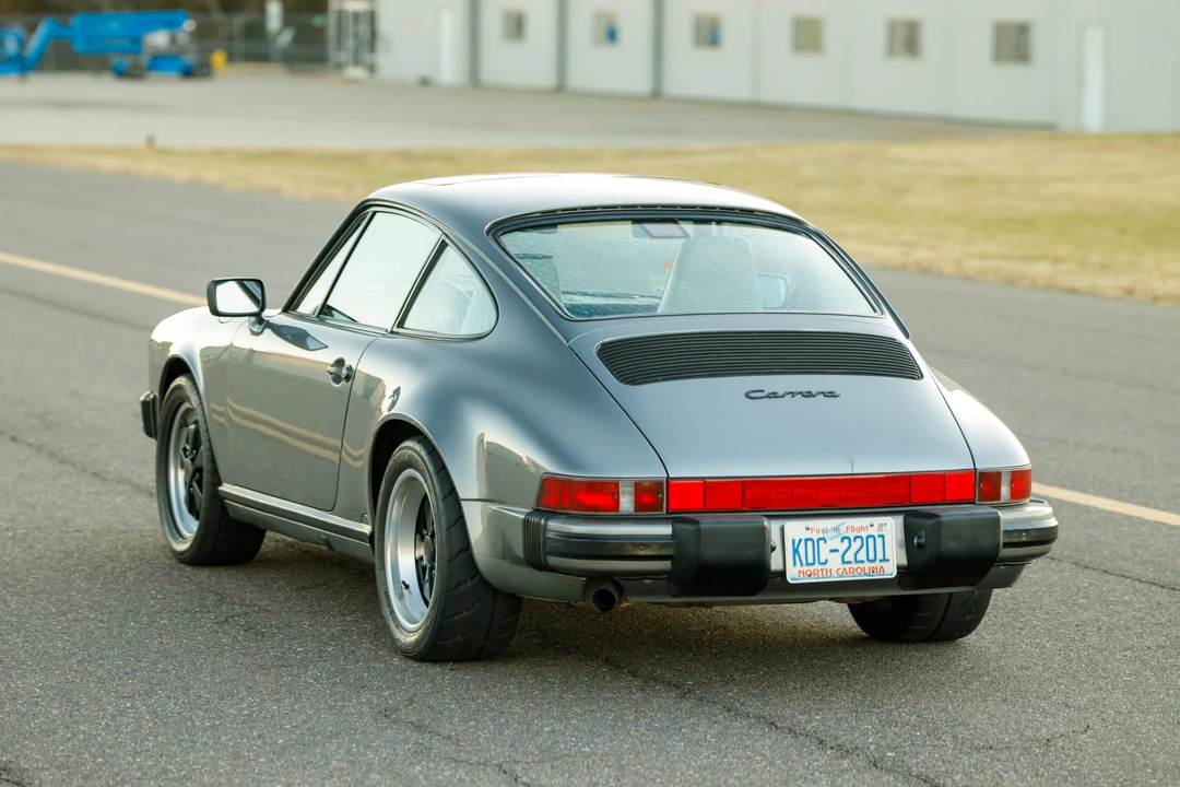 1989 Porsche 911 Carrera 3.2 - Image 24 of 31