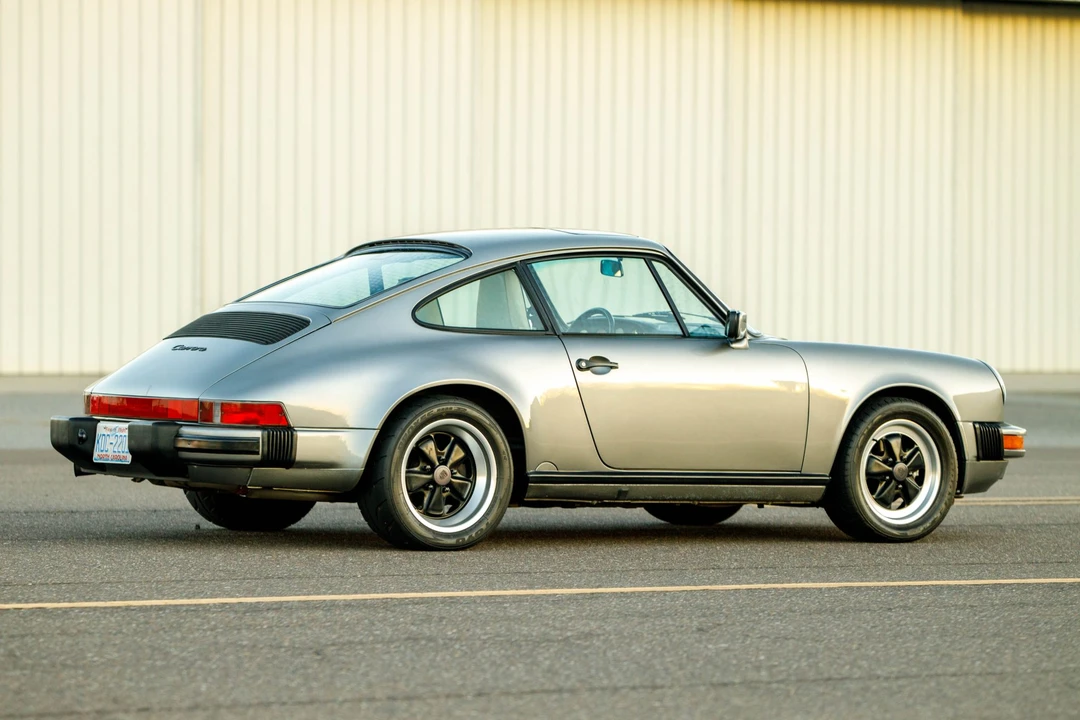 1989 Porsche 911 Carrera 3.2 - Image 16 of 31