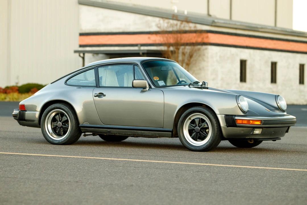 1989 Porsche 911 Carrera 3.2 - Image 13 of 31