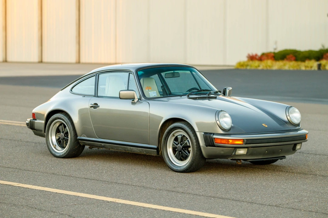 1989 Porsche 911 Carrera 3.2 - Image 11 of 31