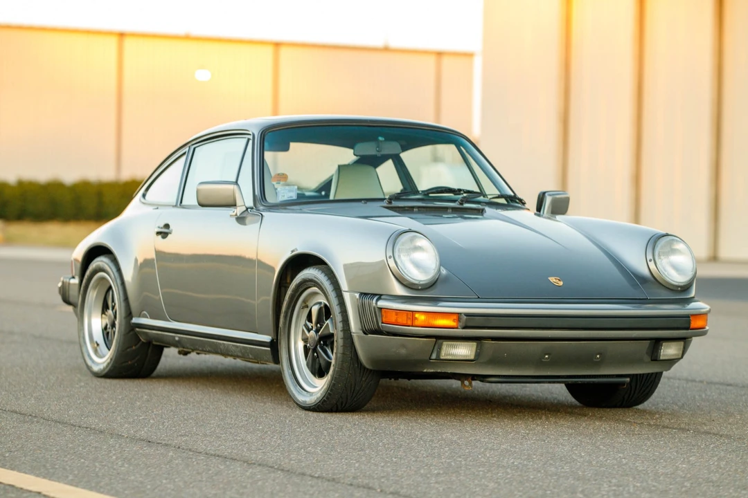 1989 Porsche 911 Carrera 3.2 - Image 8 of 31