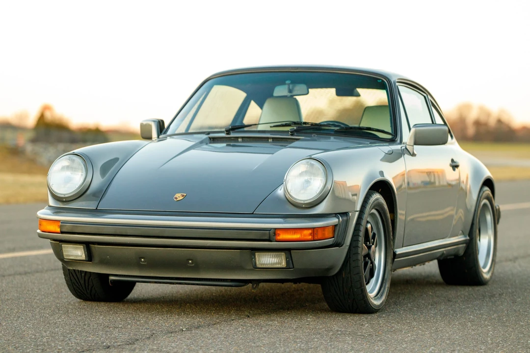 1989 Porsche 911 Carrera 3.2 - Image 2 of 31