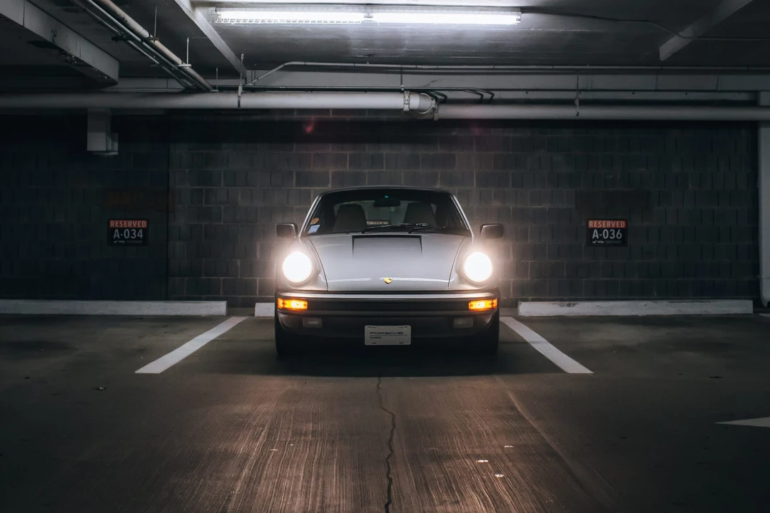 1989 Porsche 911 Carrera 3.2 - Image 8 of 31