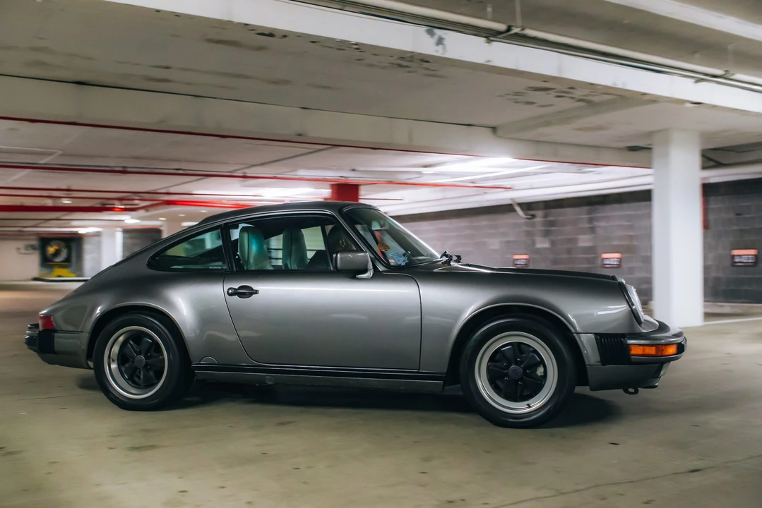 1989 Porsche 911 Carrera 3.2 - Image 21 of 31