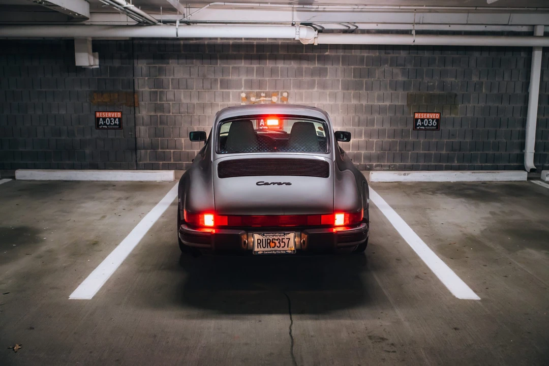 1989 Porsche 911 Carrera 3.2 - Image 29 of 31