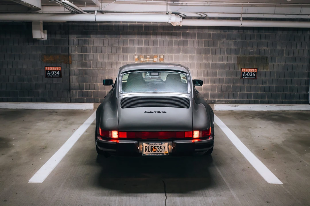1989 Porsche 911 Carrera 3.2 - Image 28 of 31