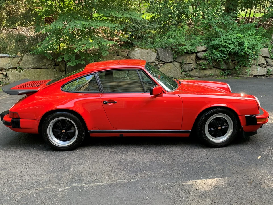 1989 Porsche 911 Carrera 3.2 - Image 11 of 31