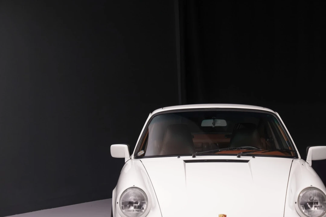 1989 Porsche 911 Carrera 3.2 - Image 12 of 31