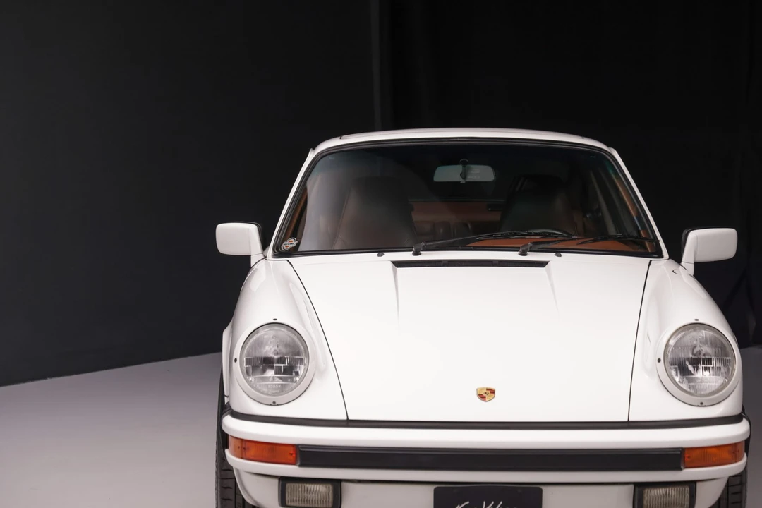 1989 Porsche 911 Carrera 3.2 - Image 14 of 31
