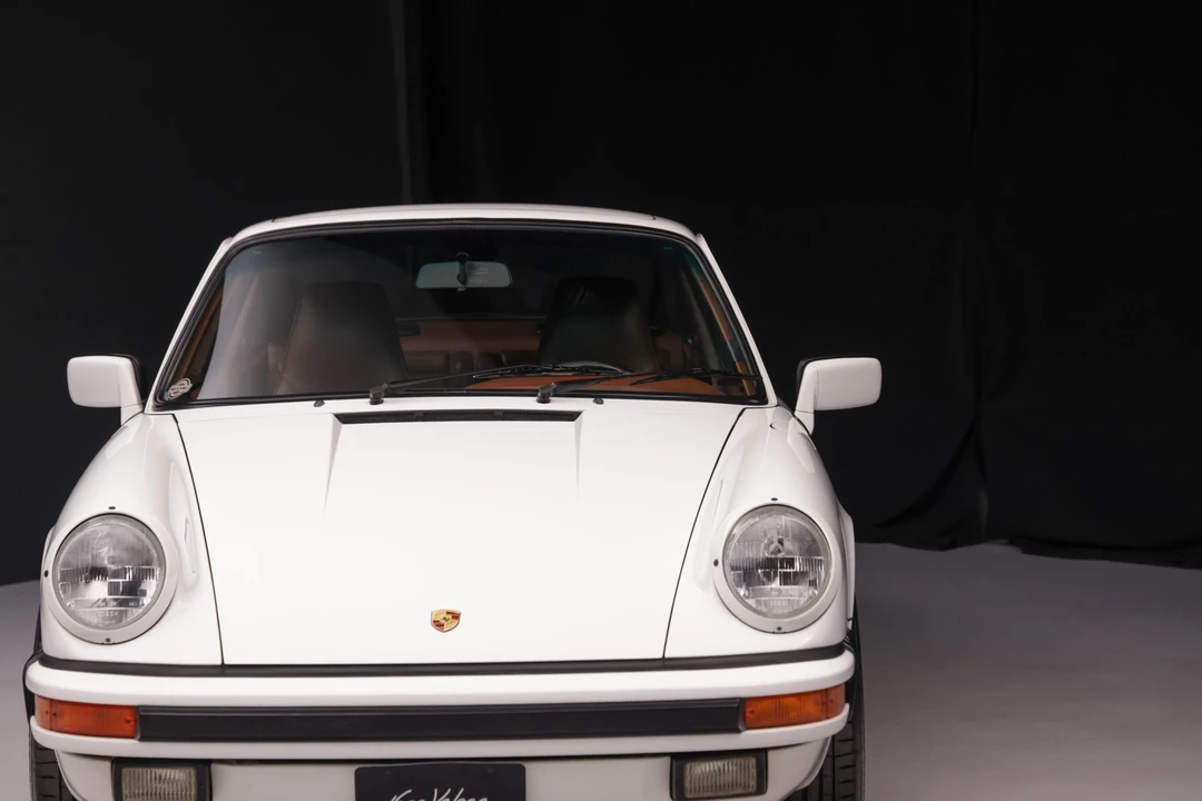 1989 Porsche 911 Carrera 3.2 - Image 15 of 31