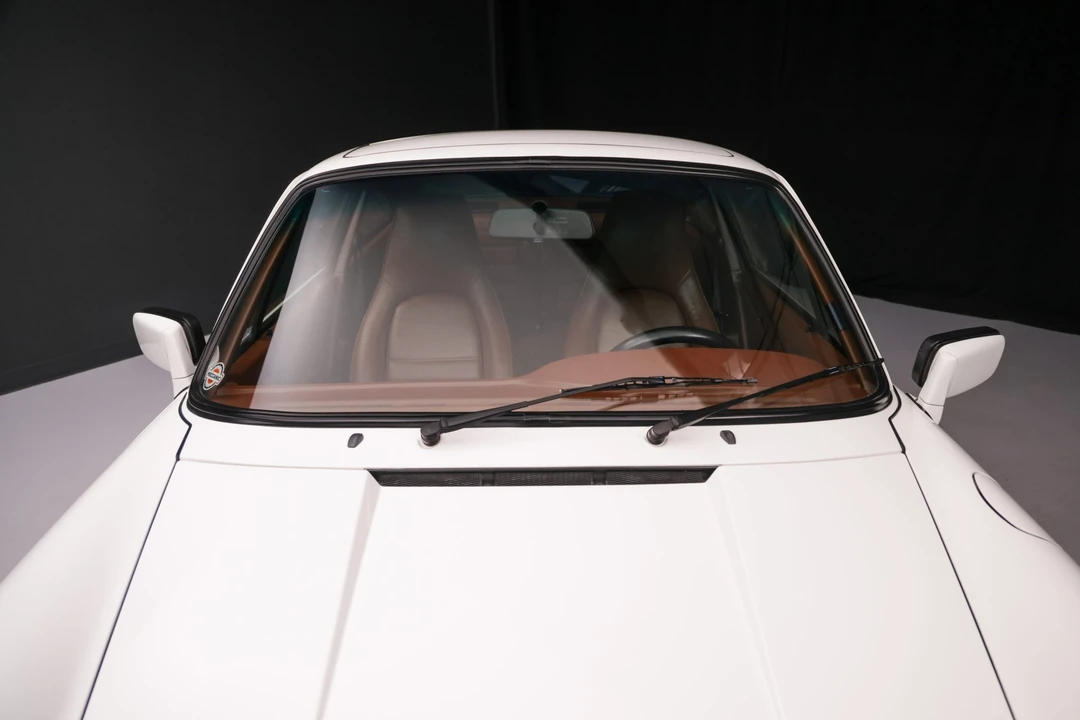 1989 Porsche 911 Carrera 3.2 - Image 25 of 31