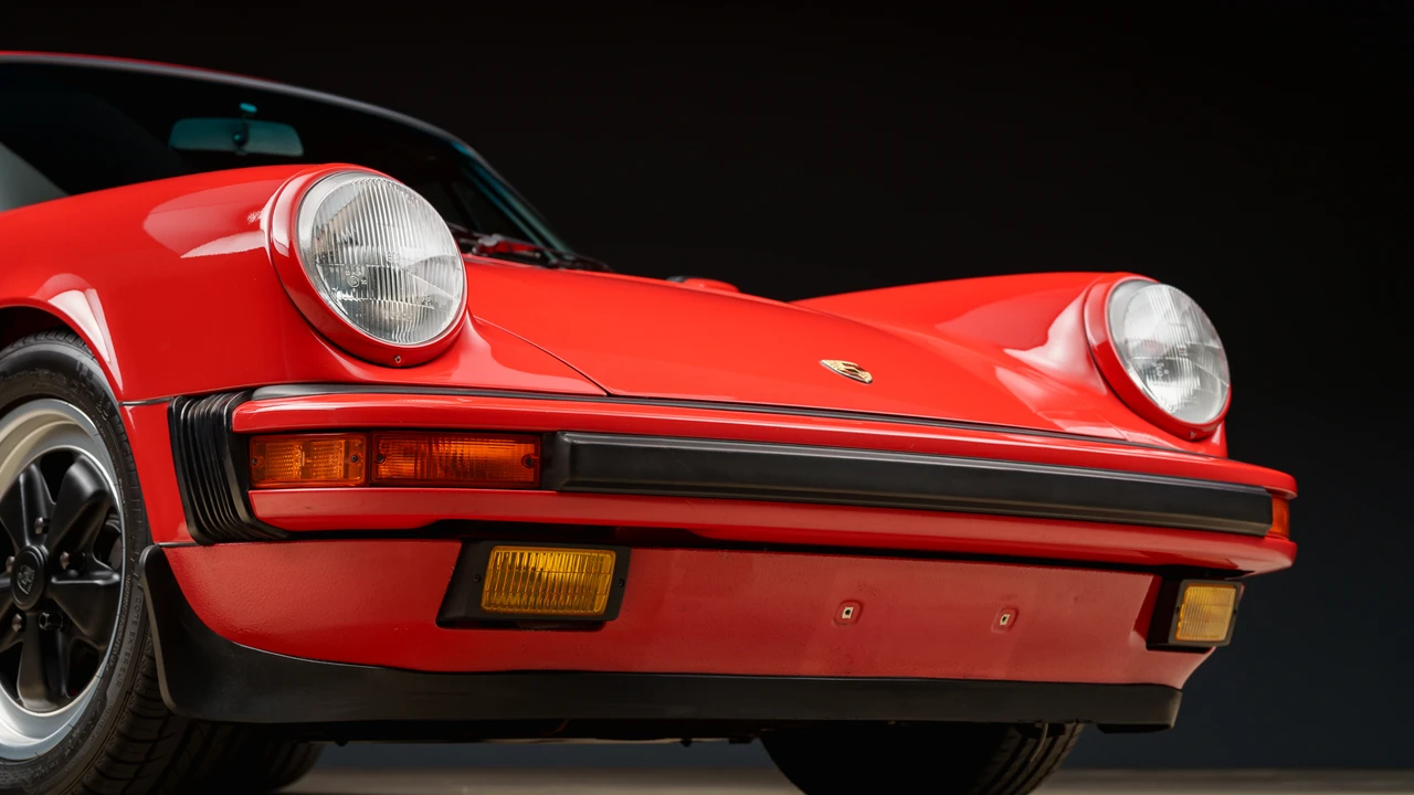 1989 Porsche 911 Carrera 3.2 - Image 28 of 31