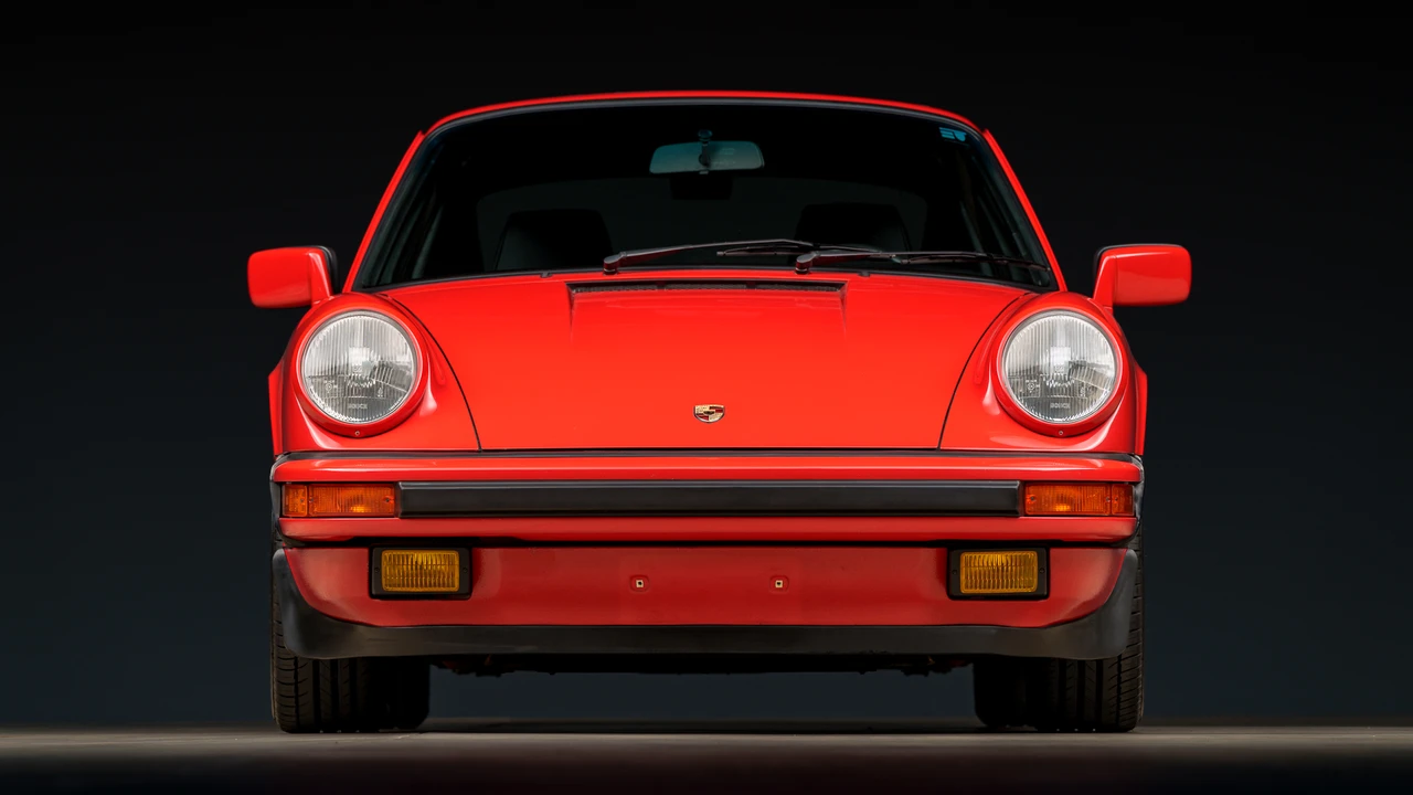 1989 Porsche 911 Carrera 3.2 - Image 9 of 31