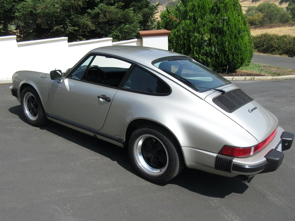1989 Porsche 911 Carrera 3.2 - Image 13 of 31