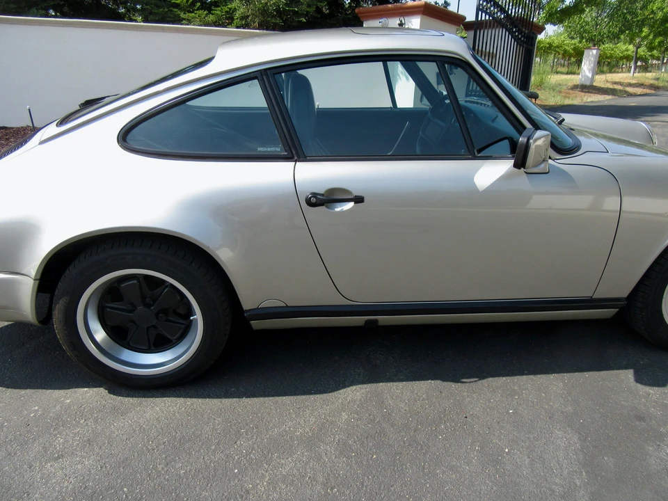 1989 Porsche 911 Carrera 3.2 - Image 30 of 31