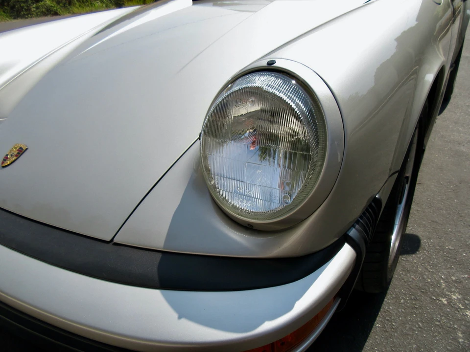 1989 Porsche 911 Carrera 3.2 - Image 16 of 31