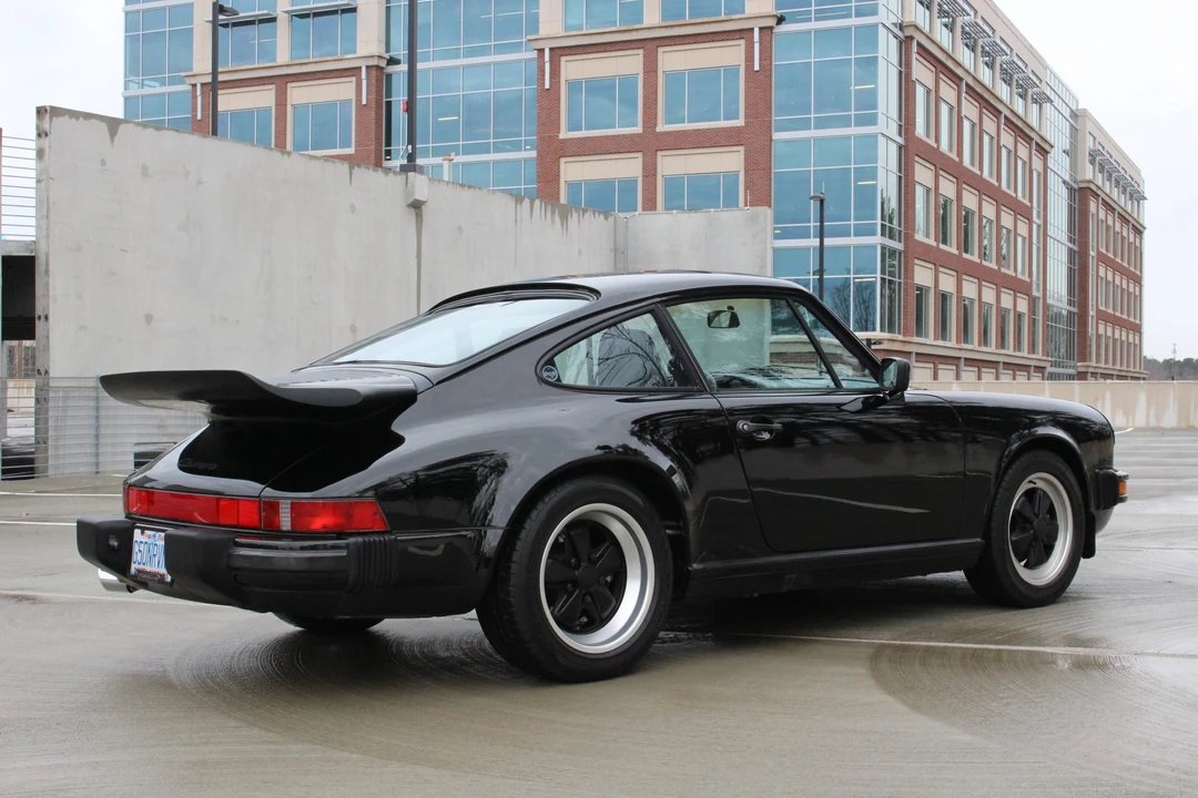 1989 Porsche 911 Carrera 3.2 - Image 12 of 31