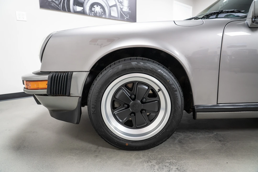 1989 Porsche 911 Carrera 3.2 - Image 25 of 31