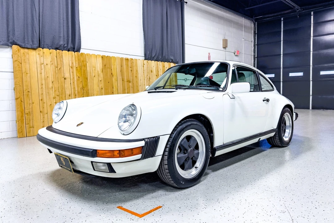 1989 Porsche 911 Carrera 3.2 - Image 2 of 31