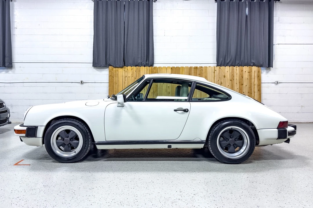 1989 Porsche 911 Carrera 3.2 - Image 9 of 31