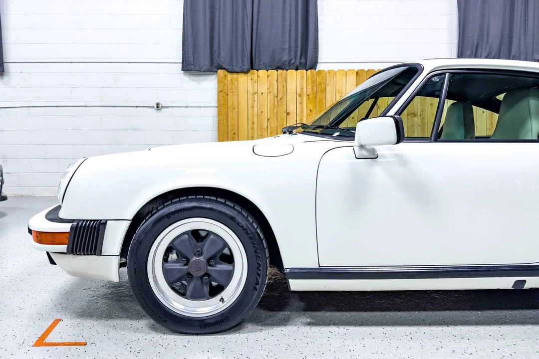 1989 Porsche 911 Carrera 3.2 - Image 22 of 31