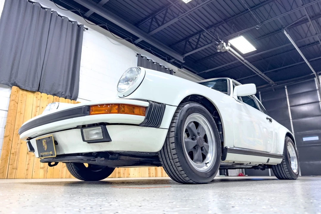 1989 Porsche 911 Carrera 3.2 - Image 16 of 31