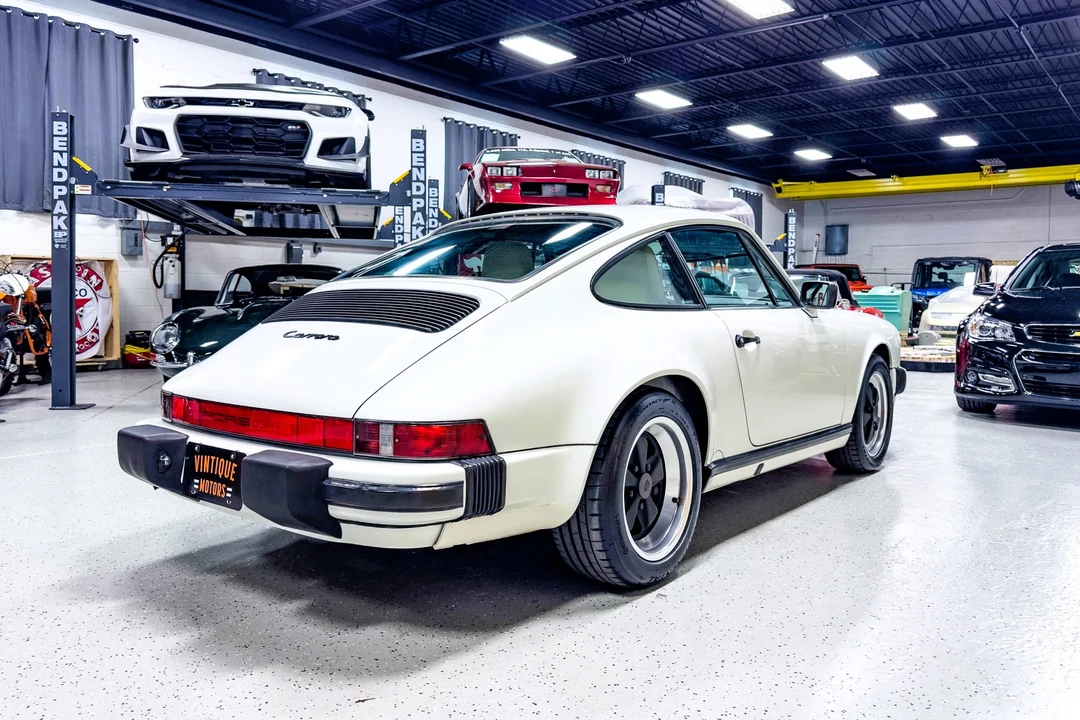 1989 Porsche 911 Carrera 3.2 - Image 6 of 31